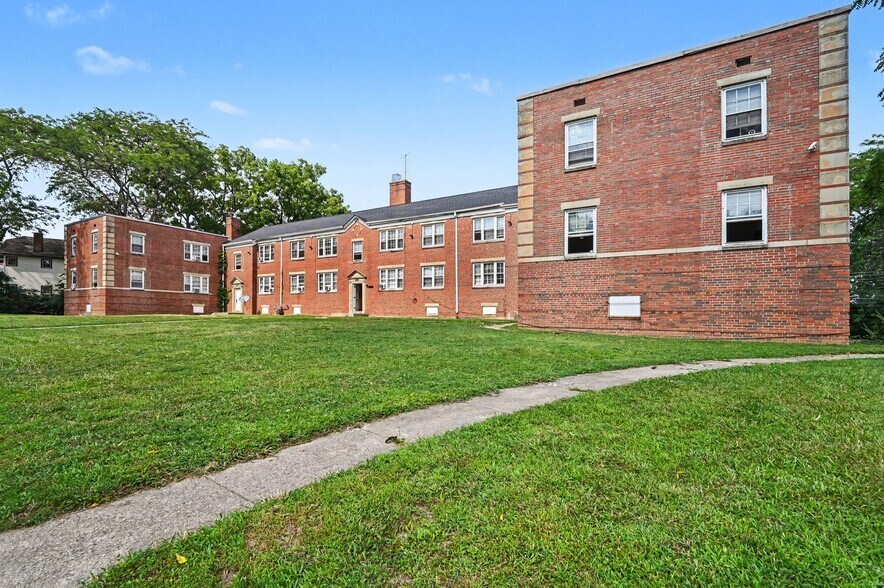 More Photos Of 2662-2678 N Main St, Dayton Apartments For Sale
