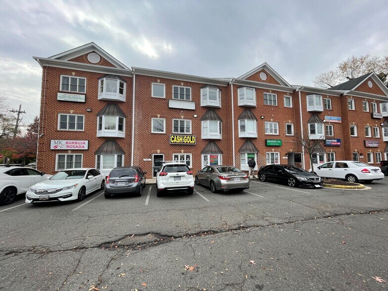 More Photos Of 5981-5985 Columbia Pike, Falls Church Medical For Sale