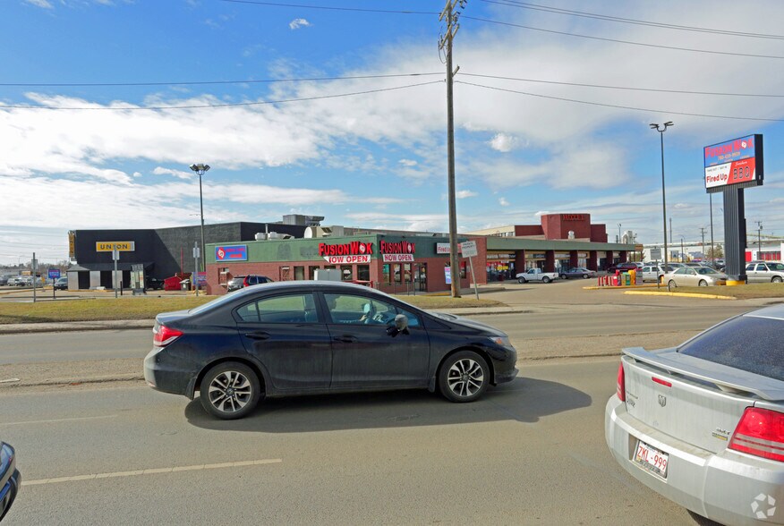 93399933 63rd Ave NW, Edmonton, AB T6E 6C9 Retail For Lease
