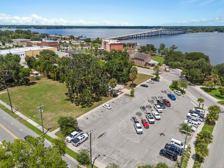 Primary Photo Of 203 Laurel St, Palatka Office For Sale