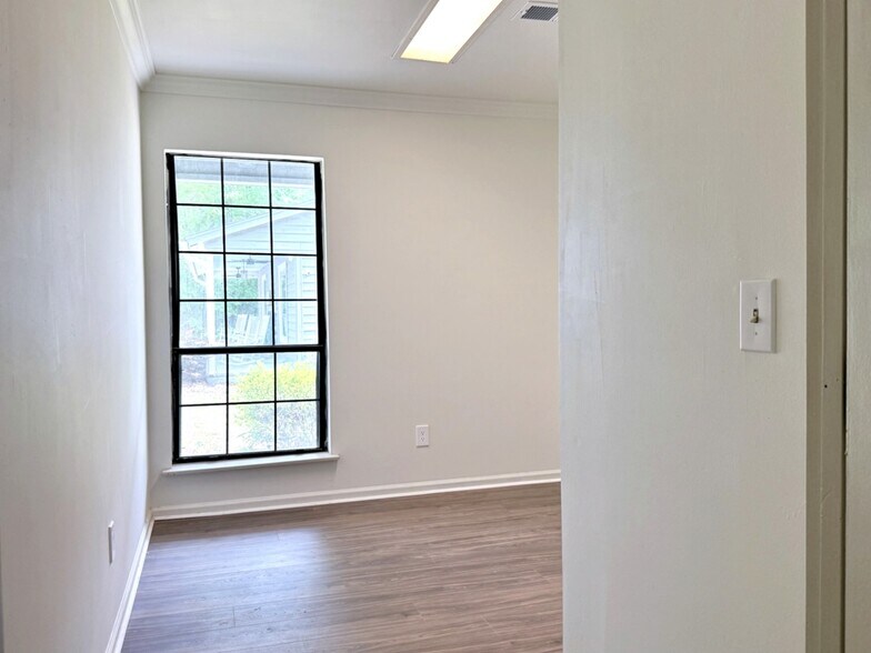 More Photos Of 421 Barony St, Moncks Corner Office For Sale