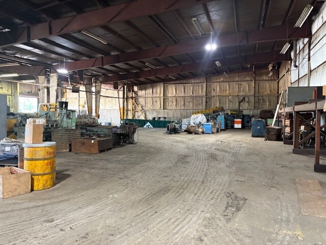 More Photos Of 718 E Main St, Kewanna Industrial For Sale