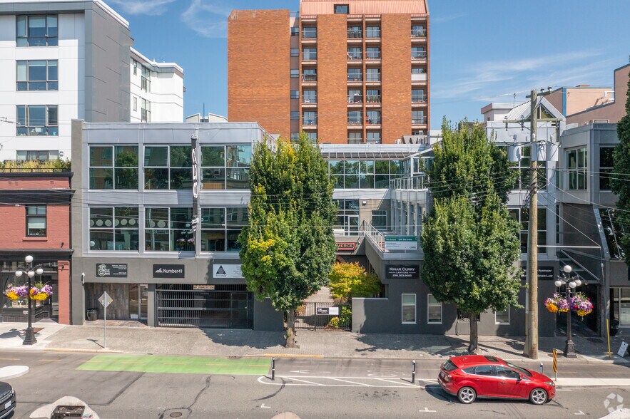 More Photos Of 852 Fort St, Victoria Medical For Lease