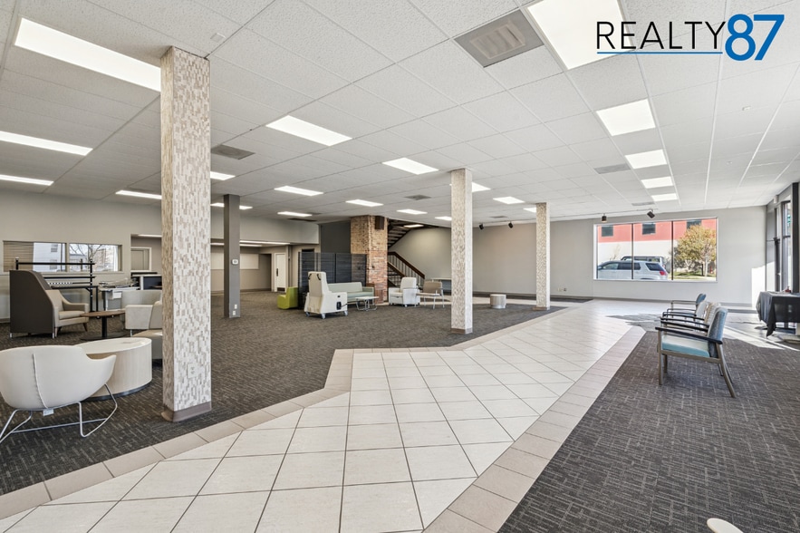 More Photos Of 724 3rd Ave SE, Cedar Rapids Freestanding For Lease