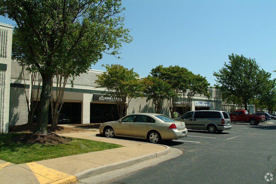 More Photos Of 5625-5663 S Laburnum Ave, Richmond Unknown For Lease