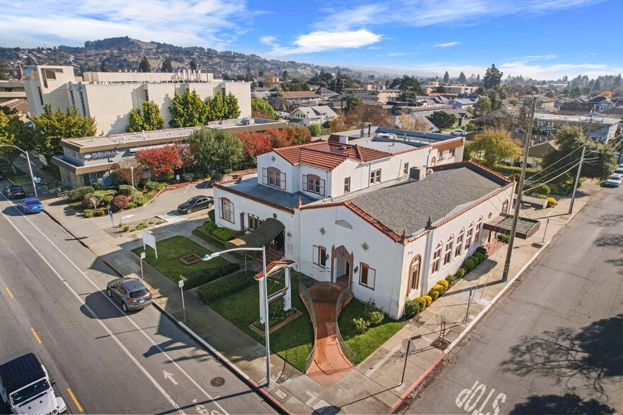 More Photos Of 1370 Santa Rosa St, San Leandro Funeral Home For Sale
