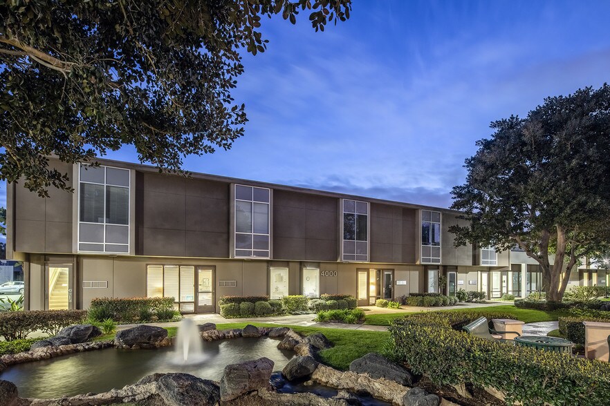More Photos Of 4000 Birch St, Newport Beach Office For Lease