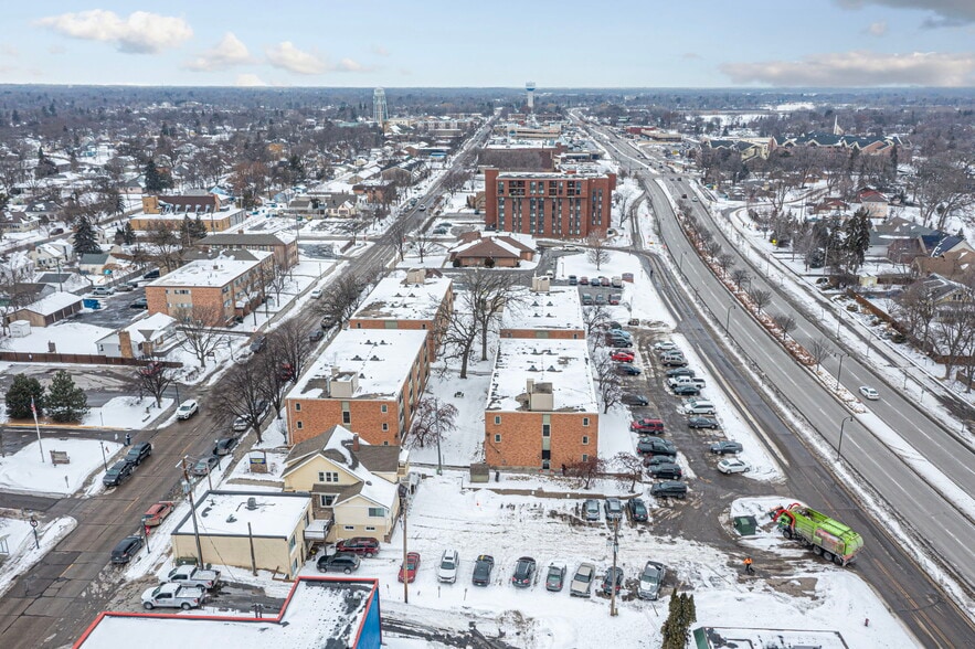 More Photos Of 3826 W Broadway Ave, Minneapolis Medical For Sale