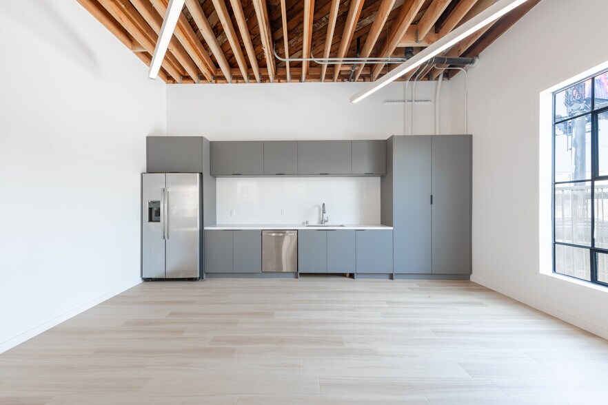 More Photos Of 5556 W Washington Blvd, Los Angeles Loft Creative Space For Lease