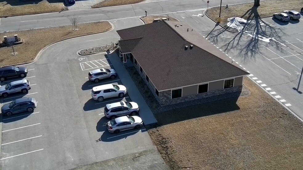 Primary Photo Of 307 N Mantorville Ave, Kasson Office For Lease