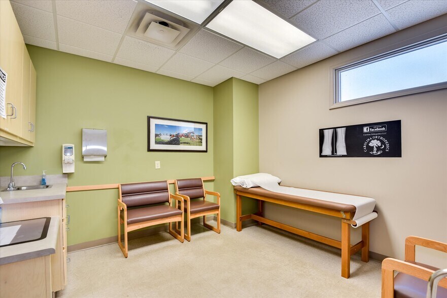 More Photos Of 191 Center South Blvd, Aiken Medical For Sale