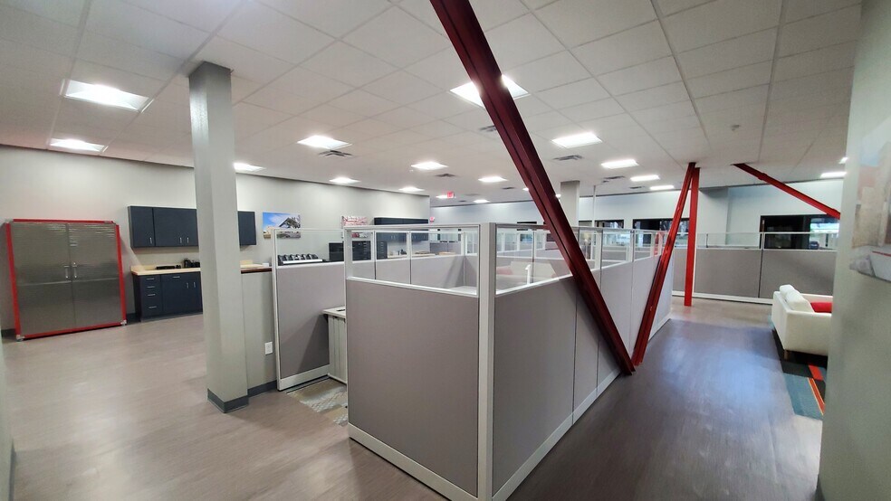 More Photos Of 303 W Calhoun Ave, Temple Office For Sale