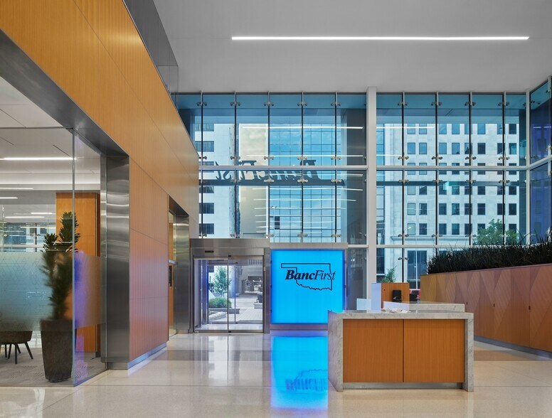 More Photos Of 100 N Broadway Ave, Oklahoma City Office For Lease