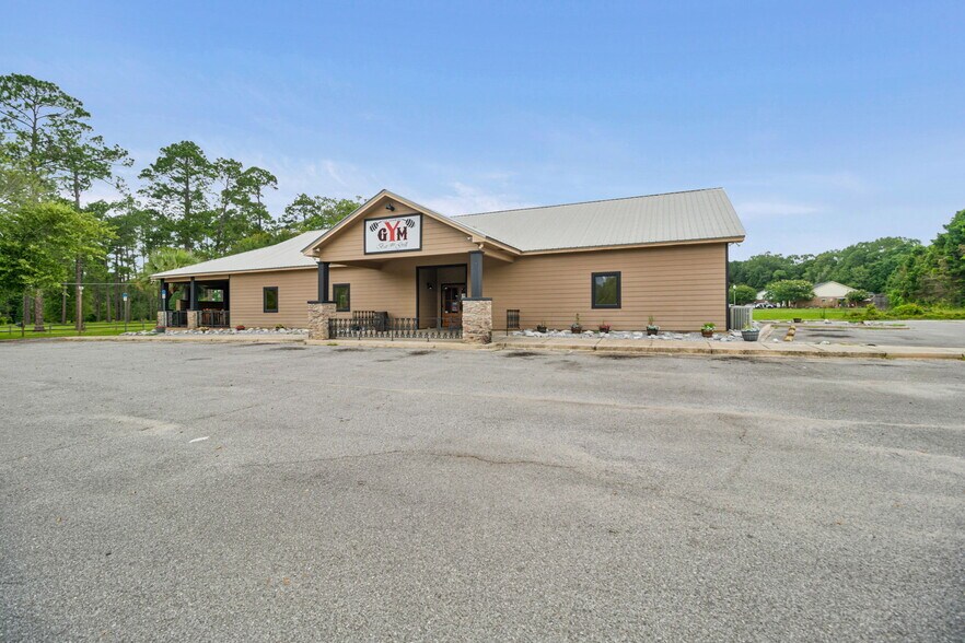 More Photos Of 2579 Douglas Ave, Brewton Restaurant For Sale