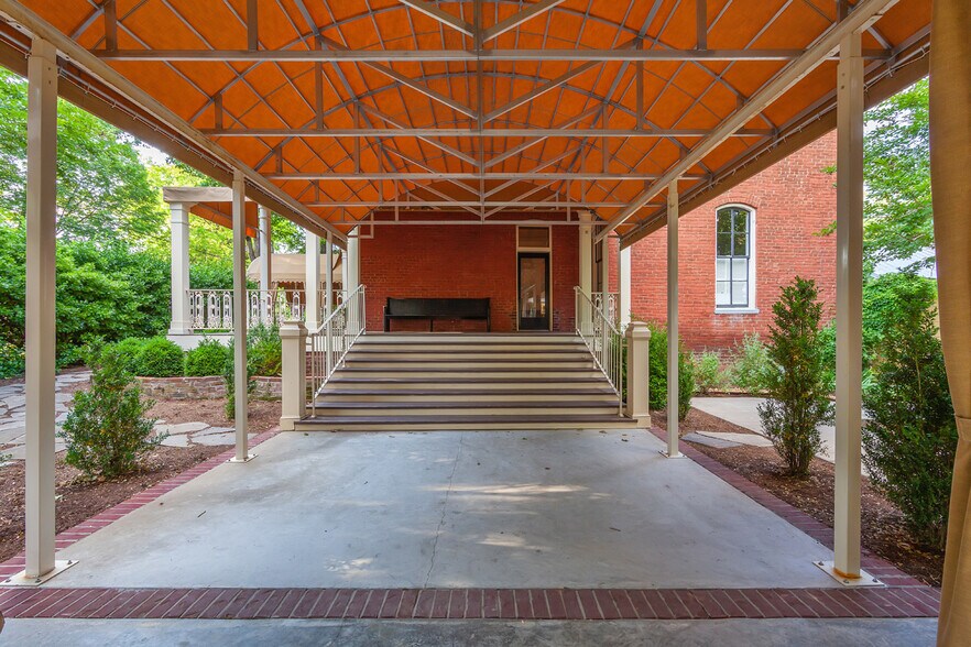 More Photos Of 204 E Deaderick St, Jackson Land For Sale