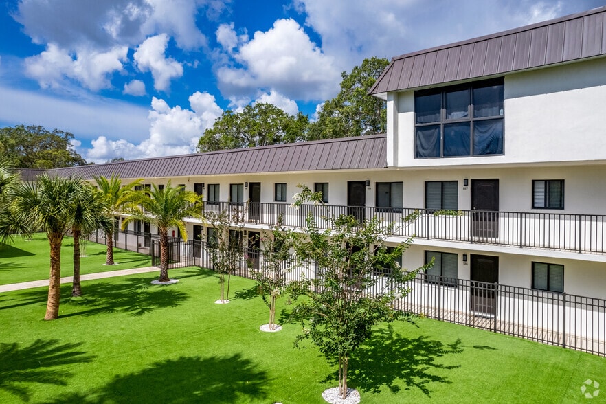 Primary Photo Of 2025 Rogers St, Clearwater Apartments For Sale