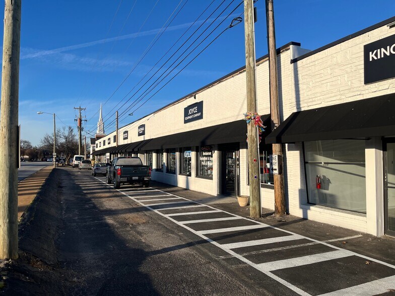 More Photos Of 1823-1841 Wade Hampton Blvd, Greenville Unknown For Lease