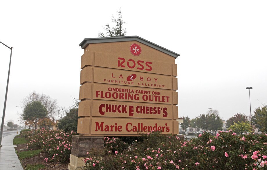 More Photos Of 1265-1295 N Davis Rd, Salinas Unknown For Lease