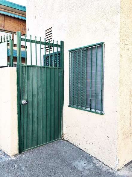 More Photos Of 11940 Burbank Blvd, Valley Village Apartments For Sale