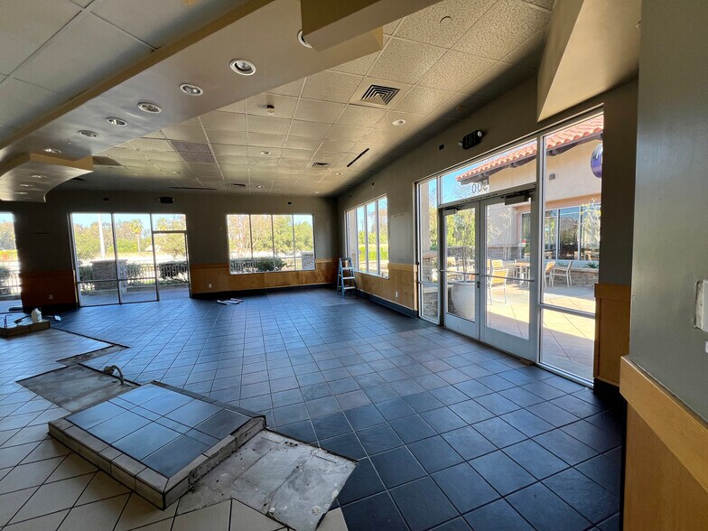 More Photos Of SW Newbury Road & Kelly Rd, Thousand Oaks Unknown For Lease
