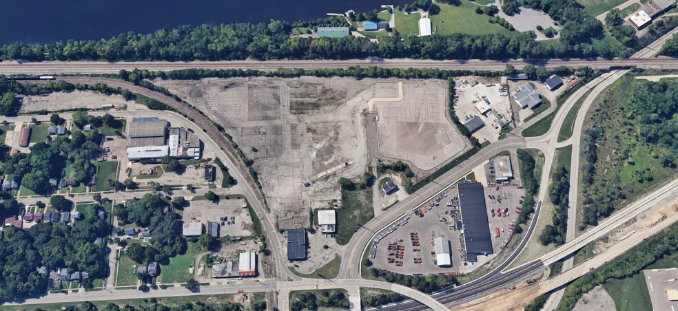 More Photos Of 800 Warren ave, Lansing Industrial For Lease