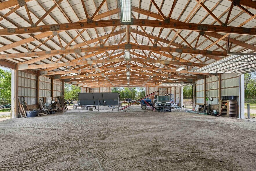 More Photos Of 935 Franklinville Road, Laurel Land For Sale