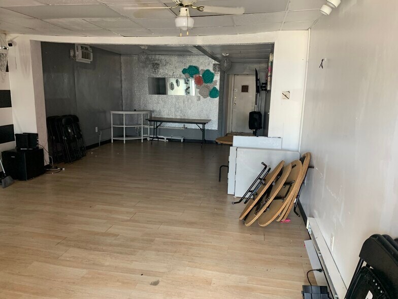 More Photos Of 4831 Belair Rd, Baltimore General Retail For Sale
