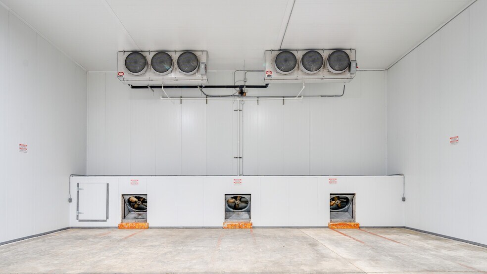 More Photos Of 2476 GA-76 Hwy, Adel Warehouse For Sale