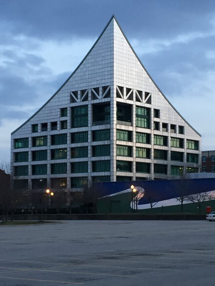 More Photos Of 333 E Main St, Louisville Office For Sale