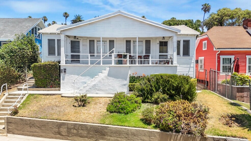 Primary Photo Of 2531 Elsinore St, Los Angeles Apartments For Sale