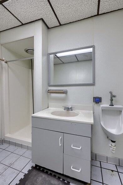 More Photos Of 1475 Carlisle Rd, York General Retail For Sale