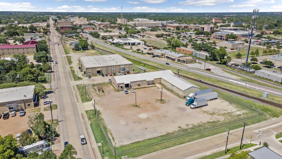 Primary Photo Of 601 S Bryan Ave, Bryan Warehouse For Lease