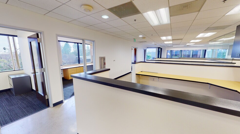 More Photos Of 11999 San Vicente Blvd, Los Angeles Office For Lease