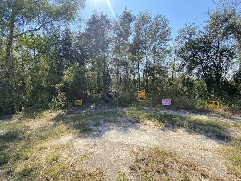 More Photos Of 0 Chemical Rd, Beaumont Land For Sale