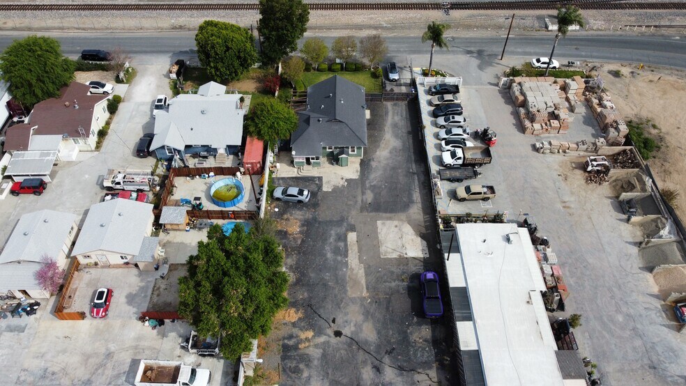 More Photos Of 9625 8th St, Rancho Cucamonga Contractor Storage Yard For Sale