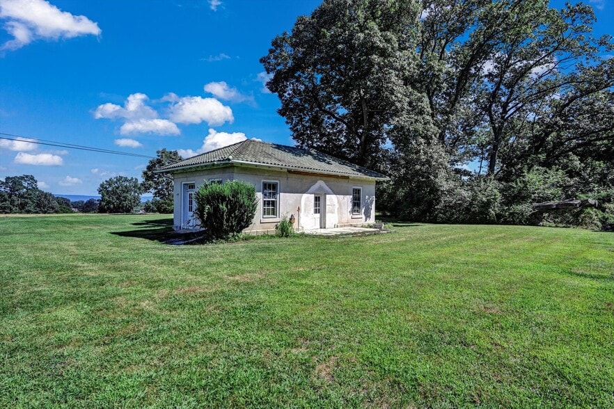 More Photos Of 200 Kauffman Rd, Annville Assisted Living For Sale