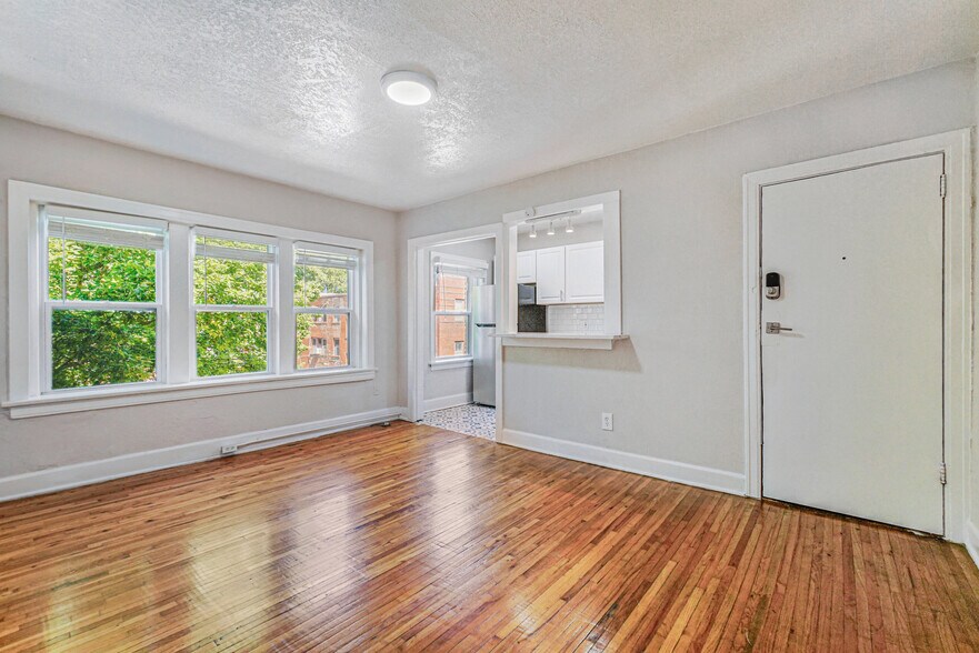 More Photos Of , Kansas City Multifamily For Sale