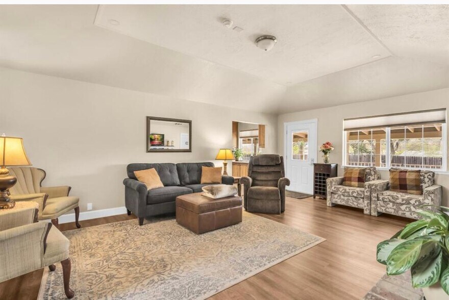 More Photos Of 4919 Hazel Ave, Fair Oaks Assisted Living For Sale