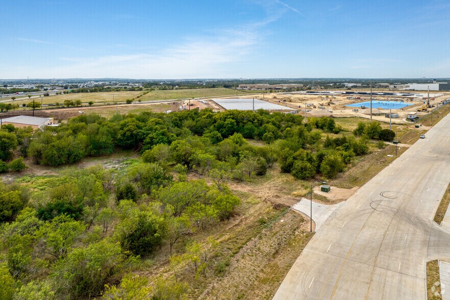 More Photos Of 2601 N Interstate 35, Georgetown Land For Sale