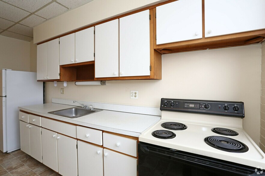 More Photos Of 71 Catlin St, Meriden Multifamily For Sale
