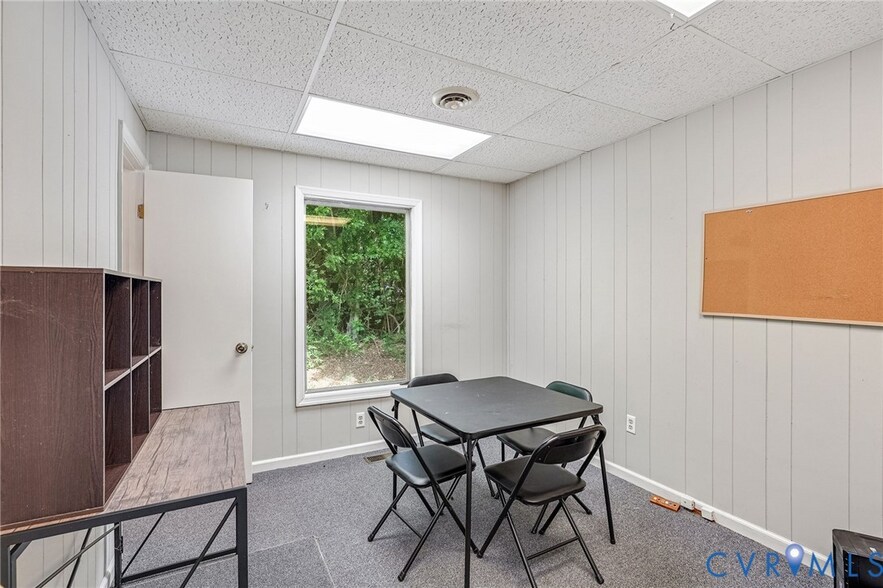 More Photos Of 10806 Rives Ave, Mc Kenney Medical For Sale