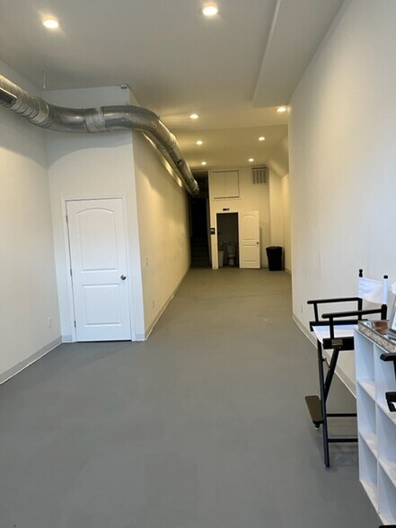 More Photos Of 1030 Hollins St, Baltimore Storefront Retail Office For Lease