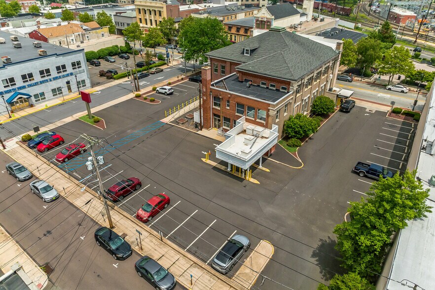 More Photos Of 210 W Main St, Lansdale Bank For Lease