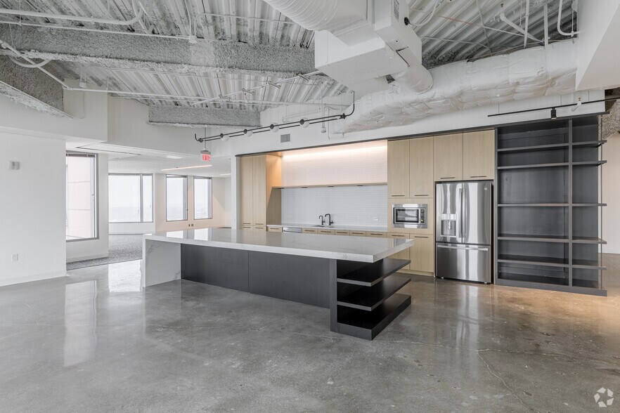 More Photos Of 600 Peachtree St NE, Atlanta Office For Lease