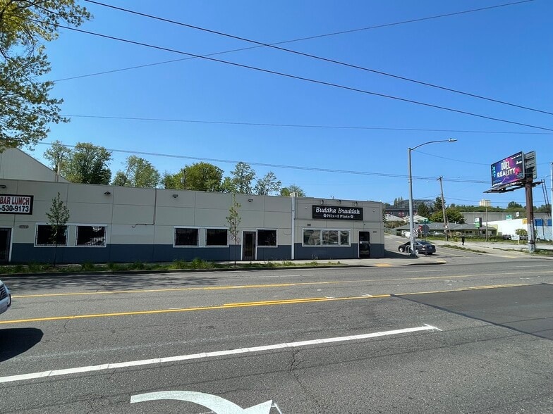 More Photos Of 2201 Rainier Ave S, Seattle Restaurant For Lease