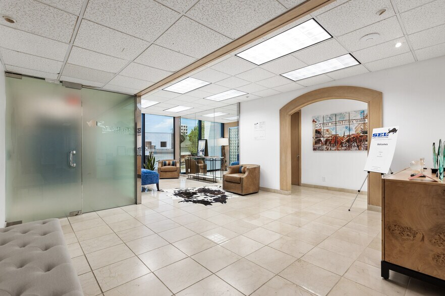 More Photos Of 1200 West Fwy, Fort Worth Office For Lease