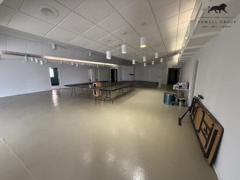 More Photos Of 4810 Avenue P, Lubbock Religious Facility For Sale