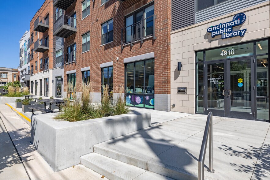 More Photos Of 5829 Madison Rd, Cincinnati Apartments For Lease