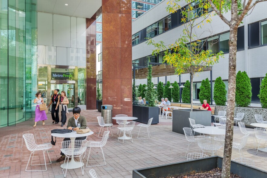 More Photos Of 1360 Peachtree St NE, Atlanta Unknown For Lease