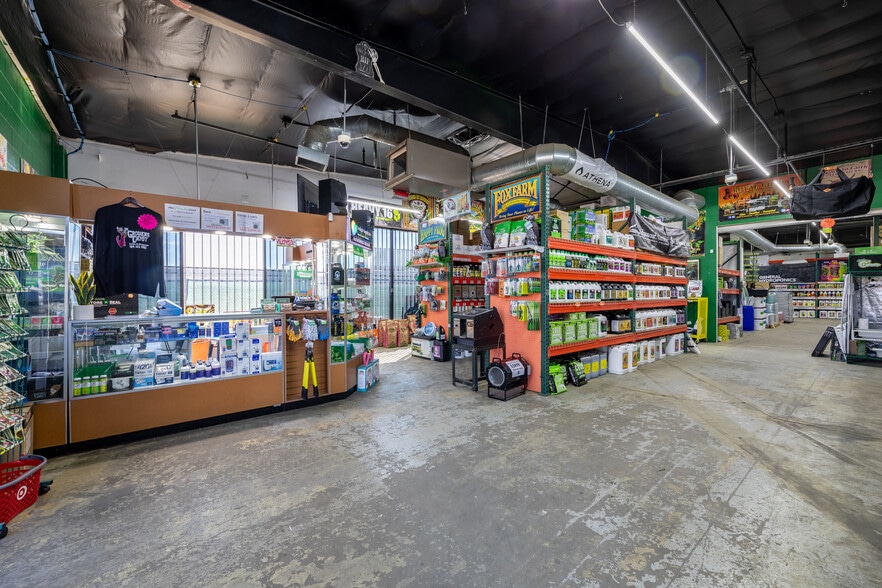 More Photos Of 453 S I St, San Bernardino Distribution For Sale